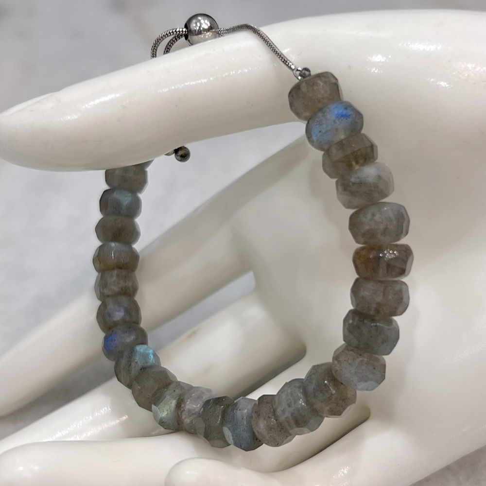 Malagasy Labradorite Sterling Silver BOLO Bracelet - Picture 5 of 14